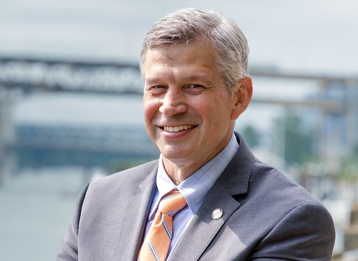 Rene Gonzalez Announces Bid For Portland Mayor